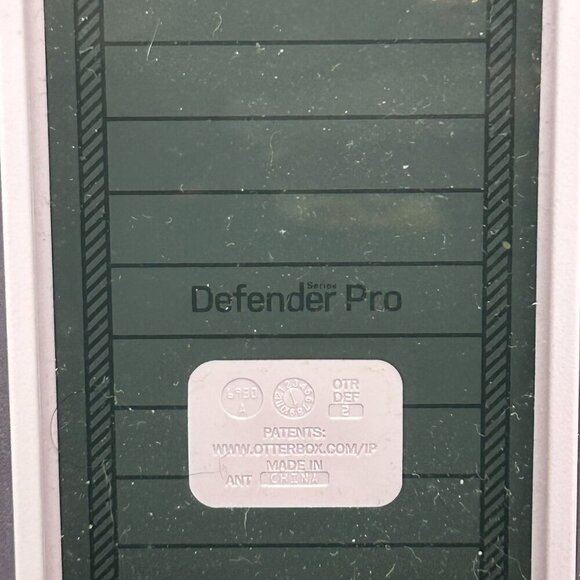 OtterBox Defender Pro Phone case for I-phone 6 plus and 6s - Picture 3 of 3